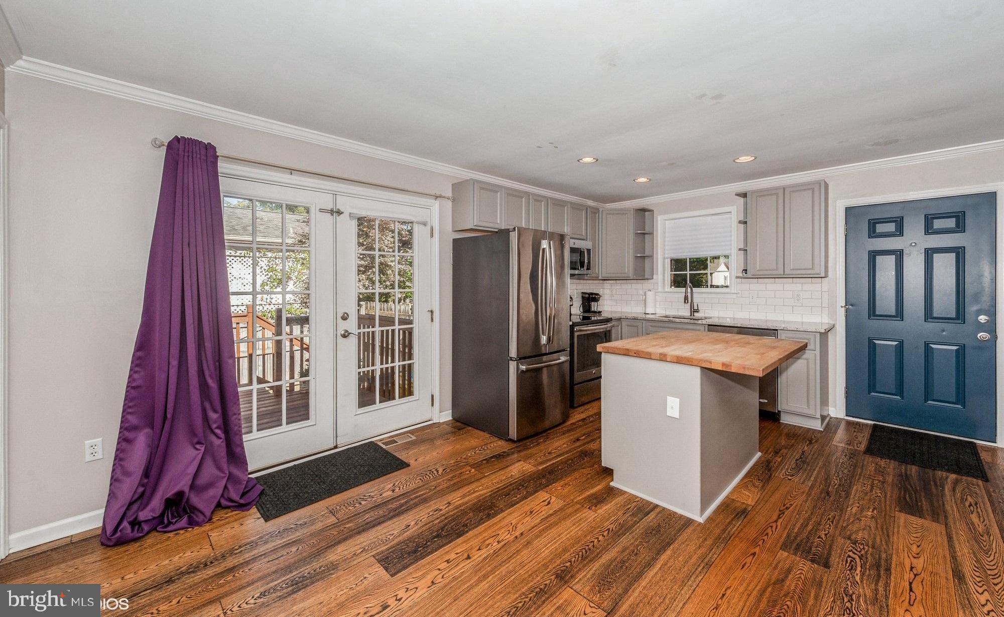 7810 East Shore Road Pasadena, MD 21122 - Photo 5 of 31 Gallery Image 5