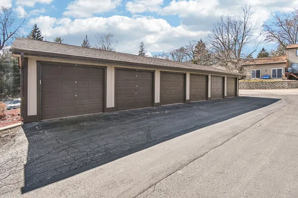 $210,000 | 67 Woodhills Bay Road, Fox Lake, IL 60020