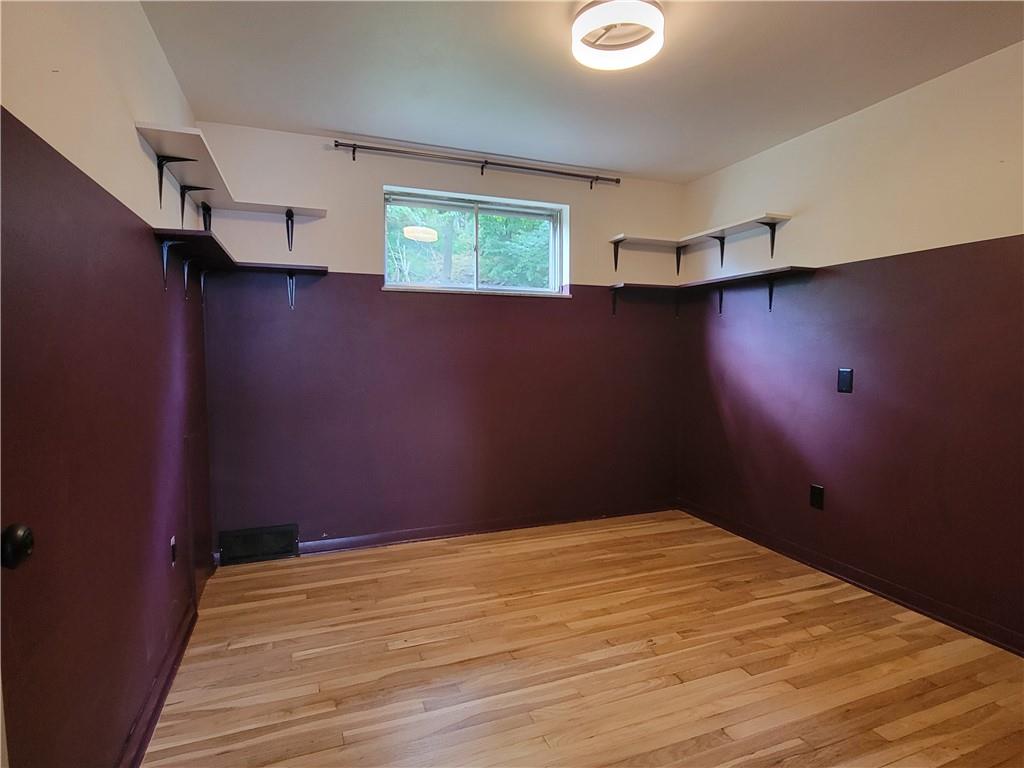 224 Herbst Road Coraopolis, PA 15108 - Photo 21 of 33