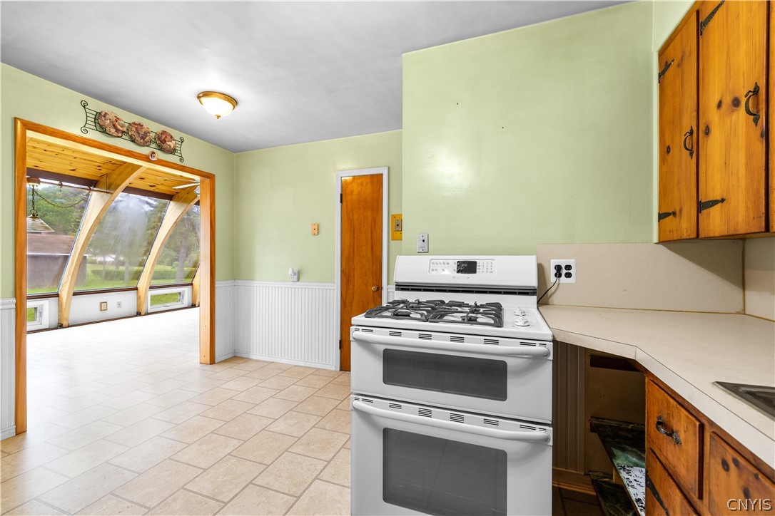 6 Roman Road New Hartford, NY 13413 - Photo 10 of 27