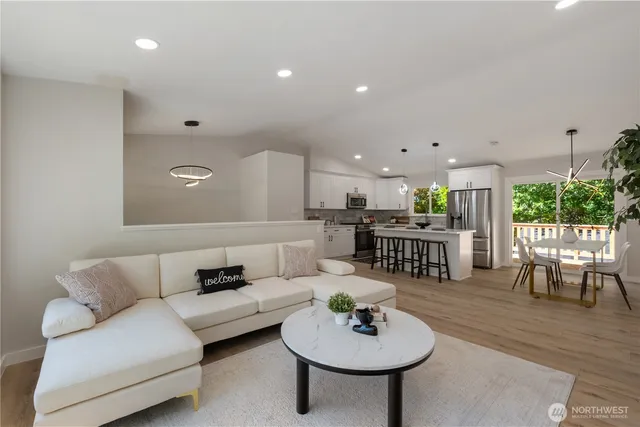 $868,000 | 336 Northeast 175th Street, Shoreline, WA 98155