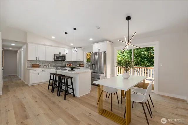 $899,000 | 336 Northeast 175th Street, Shoreline, WA 98155