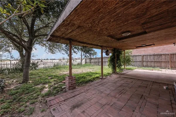 $1,900 | 3806 View Point Drive, Edinburg, TX 78542