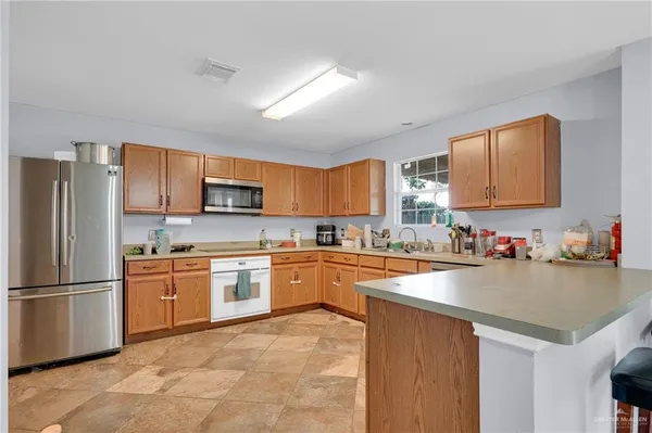 $1,900 | 3806 View Point Drive, Edinburg, TX 78542