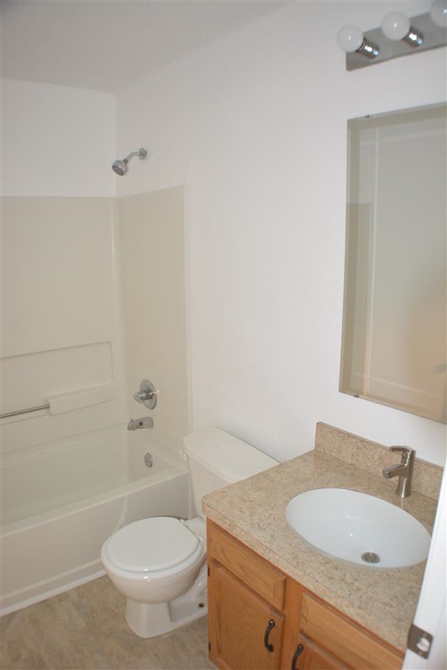 1057 Springwater Road Kokomo, IN 46902 - Photo 11 of 12