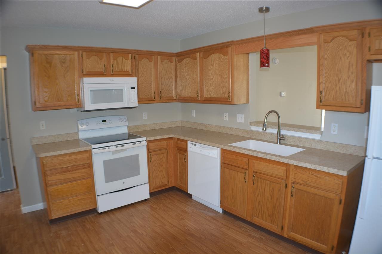 1057 Springwater Road Kokomo, IN 46902 - Photo 5 of 12