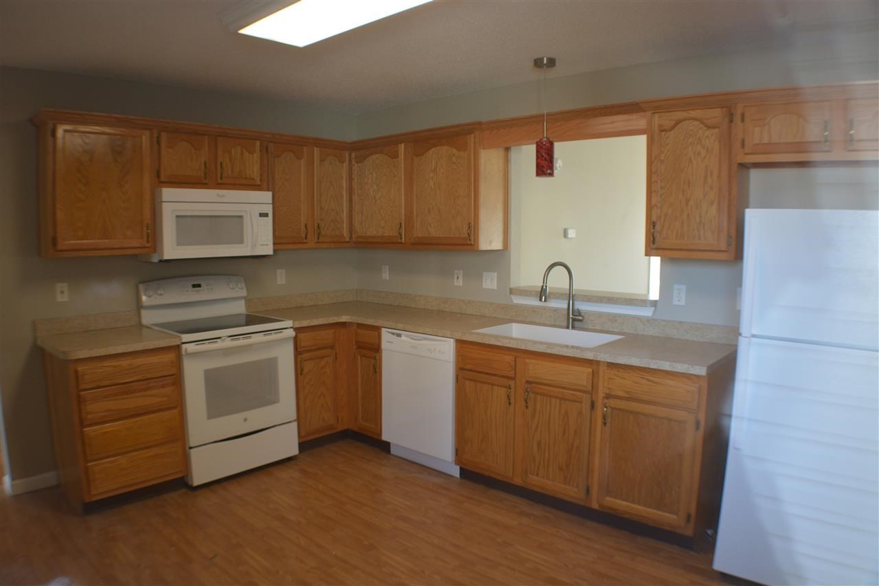 1057 Springwater Road Kokomo, IN 46902 - Photo 7 of 12