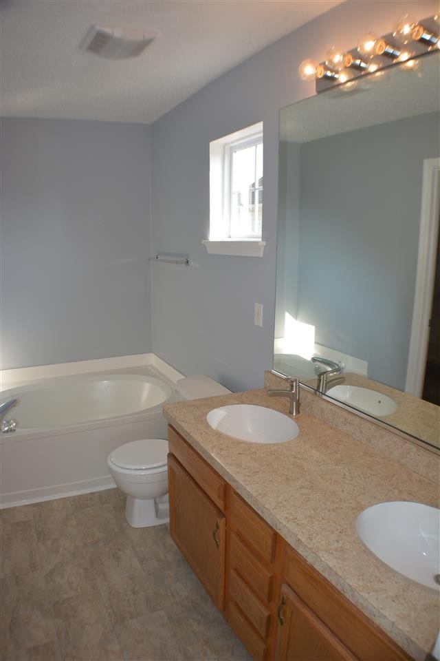 1057 Springwater Road Kokomo, IN 46902 - Photo 9 of 12