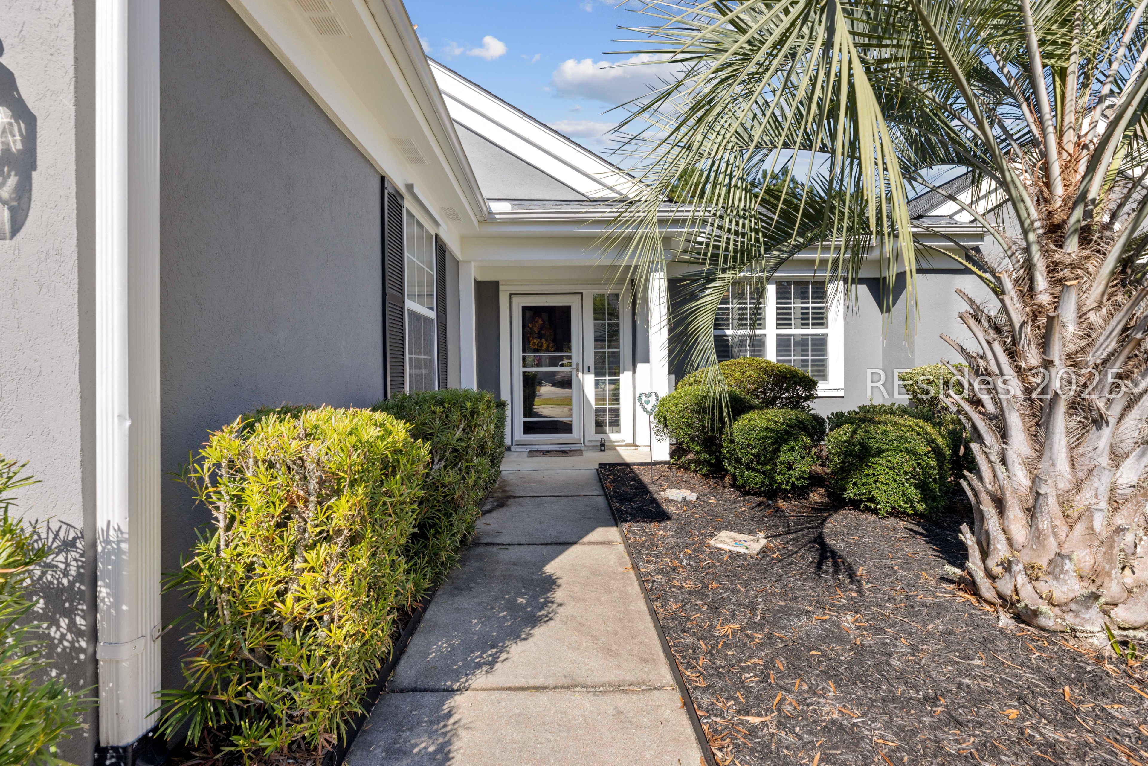 10 Fairforest Lane Bluffton, SC 29909 - Photo 6 of 46 Front door