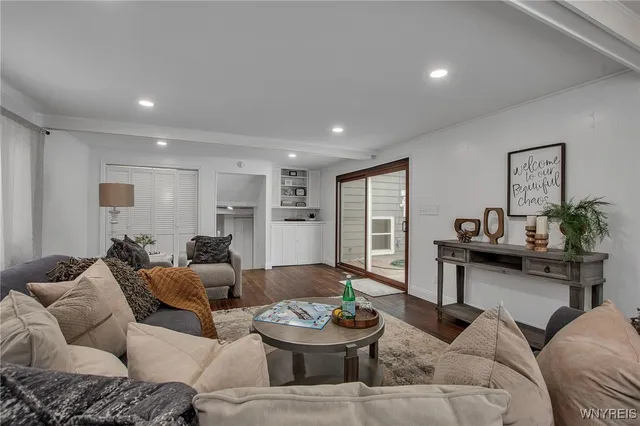 $529,000 | 243 Lehn Springs Drive, Amherst, NY 14221