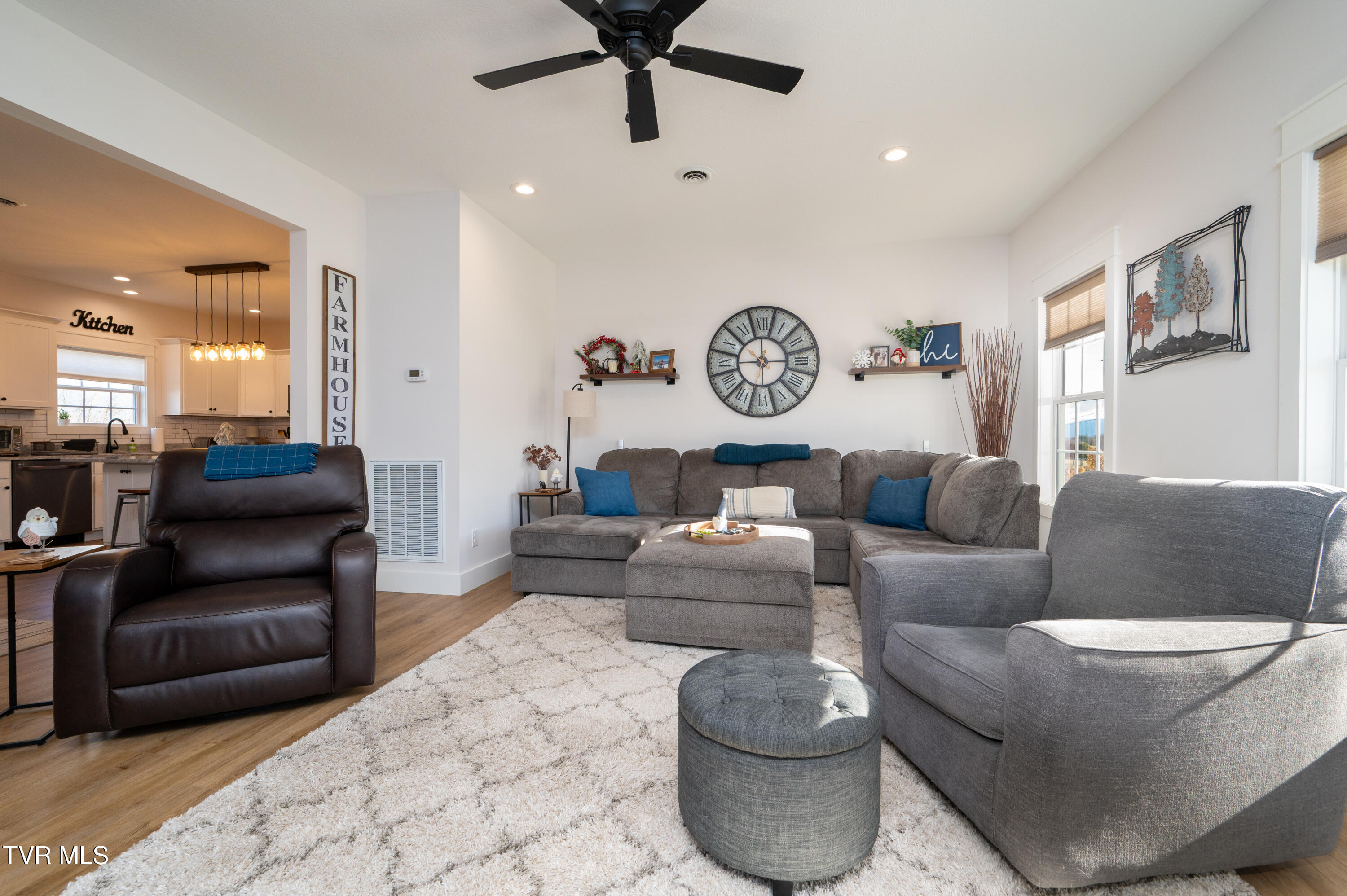 285 New Hope Road Greeneville, TN 37745 - Photo 3 of 47 New Hope Rd-12