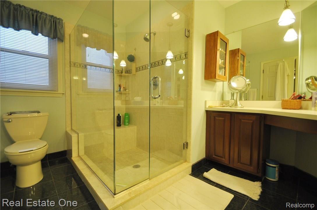 685 Essex Drive Rochester, MI 48307 - Photo 16 of 30 16.JPG