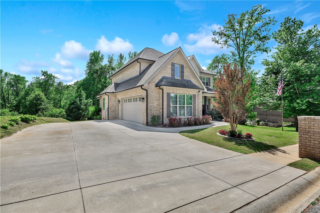 10 Colonel Storrs Court Greer, SC 29650 - Photo 41 of 48