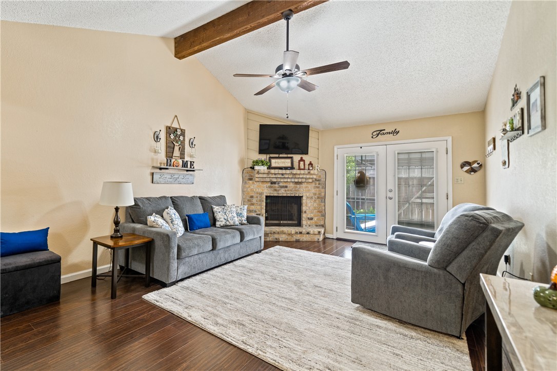 1818 Rodd Field Road, Unit I5 Corpus Christi, TX 78412 - Photo 3 of 21 Gallery Image 3