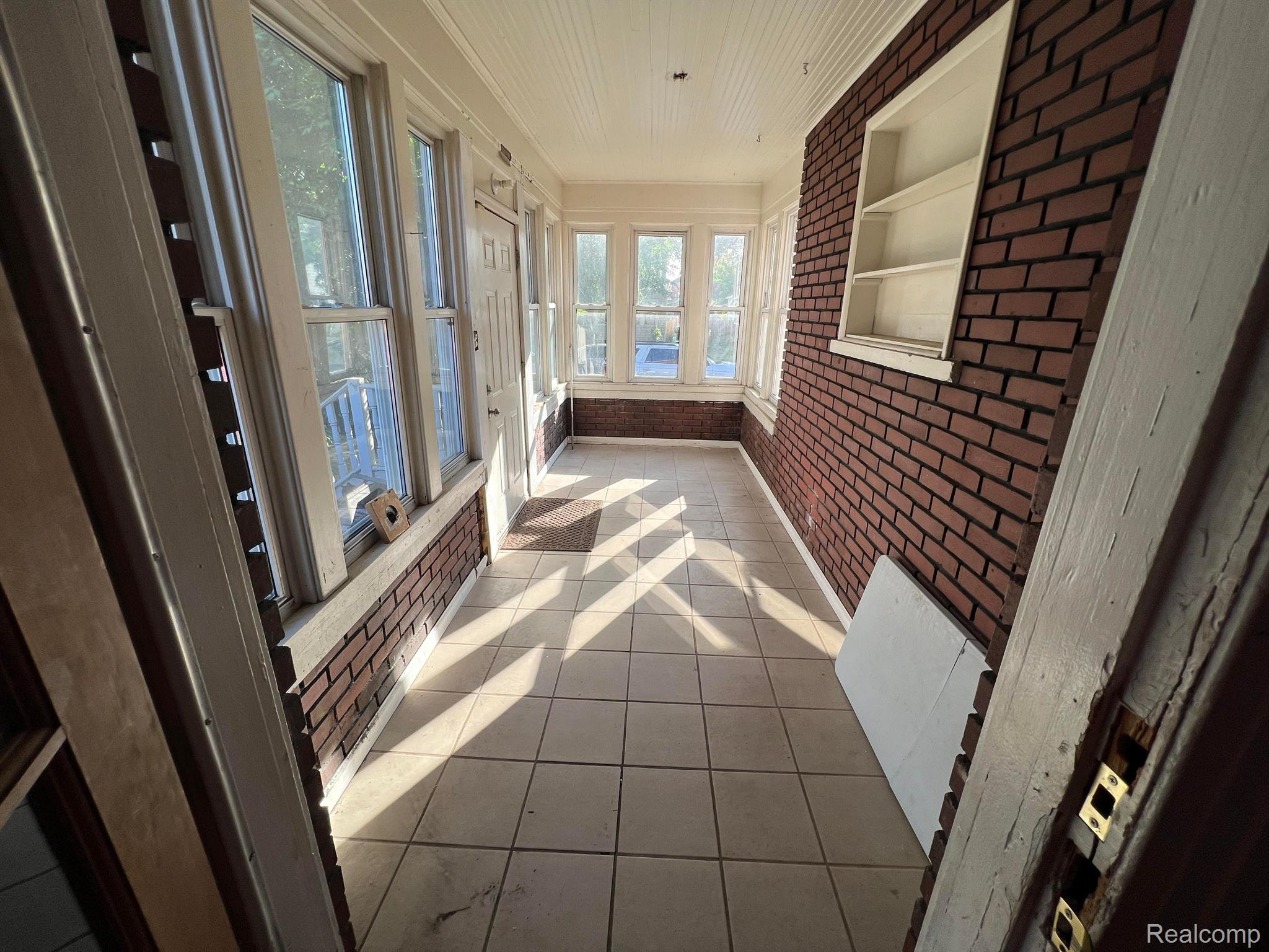 26 Linden Street River Rouge, MI 48218 - Photo 2 of 24 Gallery Image 2