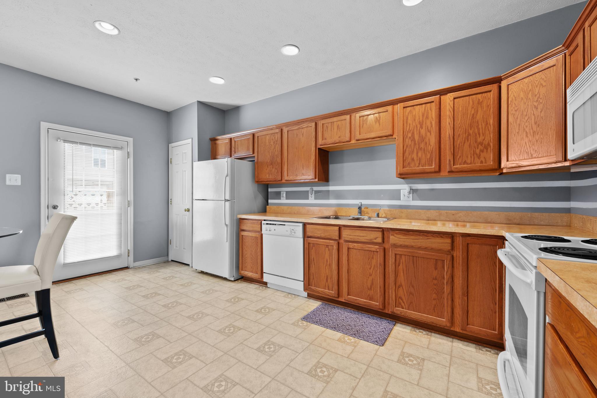 874 Lowe Road Baltimore, MD 21220 - Photo 10 of 22 Kitchen with exit to deck