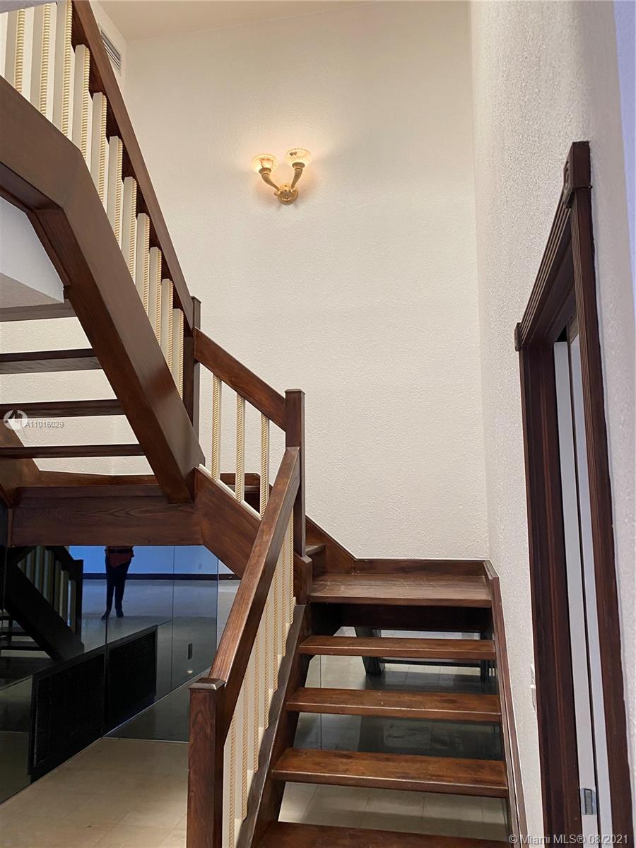 5278 Boca Marina Circle South Boca Raton, FL 33487 - Photo 11 of 37 a view of entryway