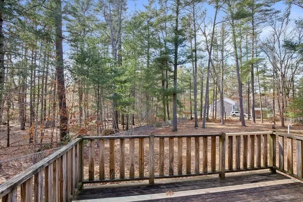 $584,900 | 2 Boulton Street, Carver, MA 02330