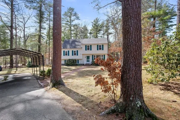 $584,900 | 2 Boulton Street, Carver, MA 02330