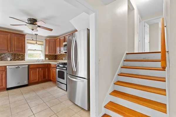 $584,900 | 2 Boulton Street, Carver, MA 02330