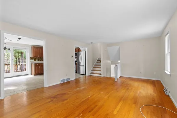 $584,900 | 2 Boulton Street, Carver, MA 02330