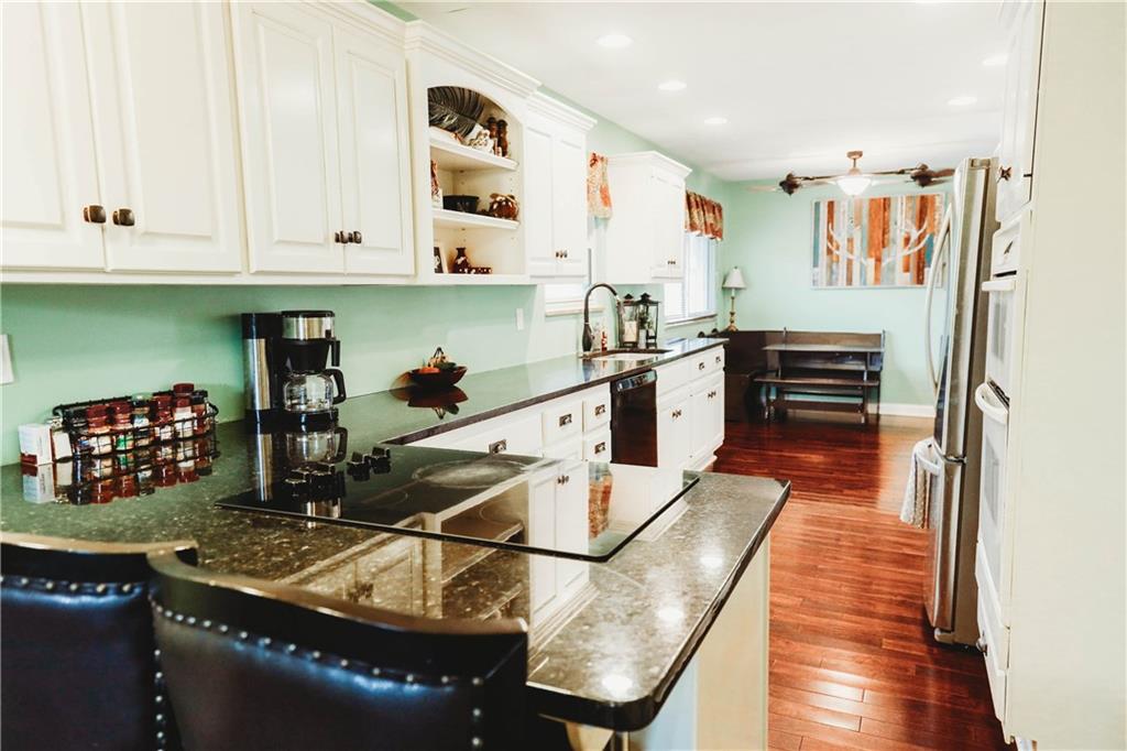 324 Griffin Road Indianapolis, IN 46227 - Photo 4 of 24 Gallery Image 4