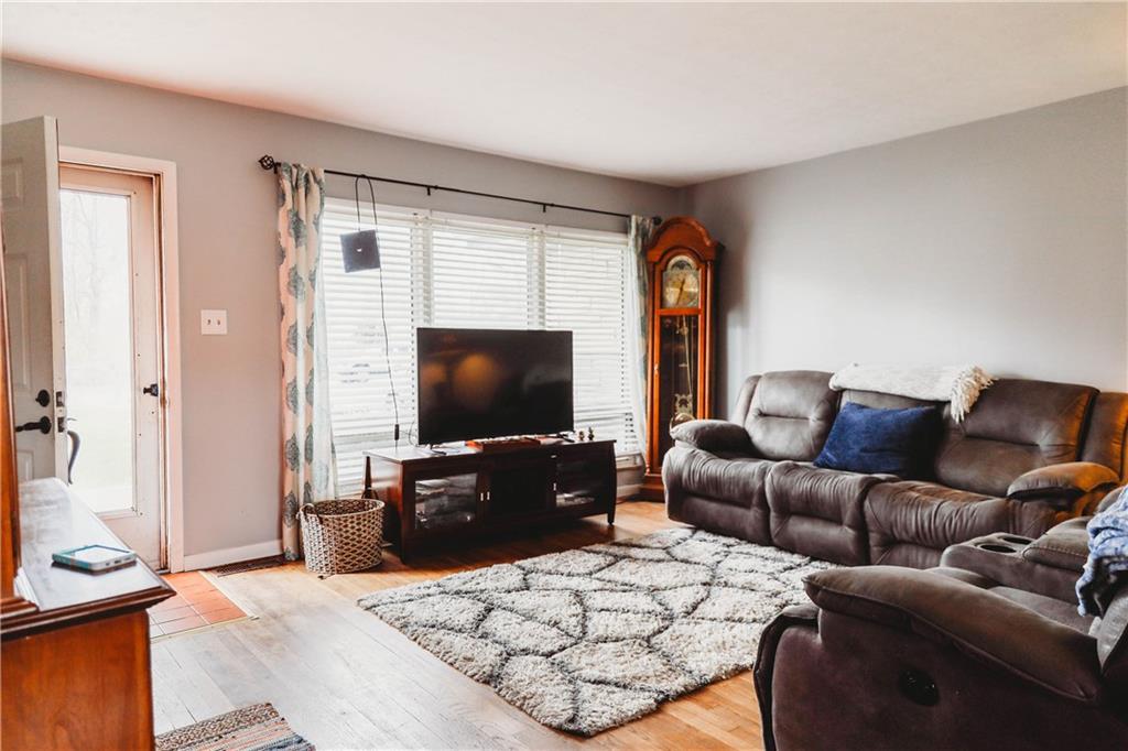 324 Griffin Road Indianapolis, IN 46227 - Photo 5 of 24 Gallery Image 5