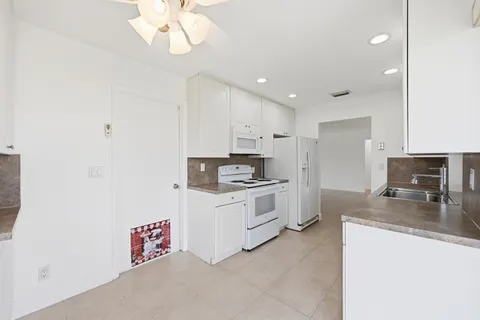 $389,000 | 1316 Southwest 23rd Street, Boynton Beach, FL 33426