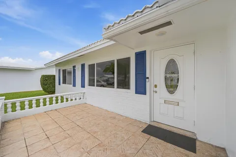 $389,000 | 1316 Southwest 23rd Street, Boynton Beach, FL 33426