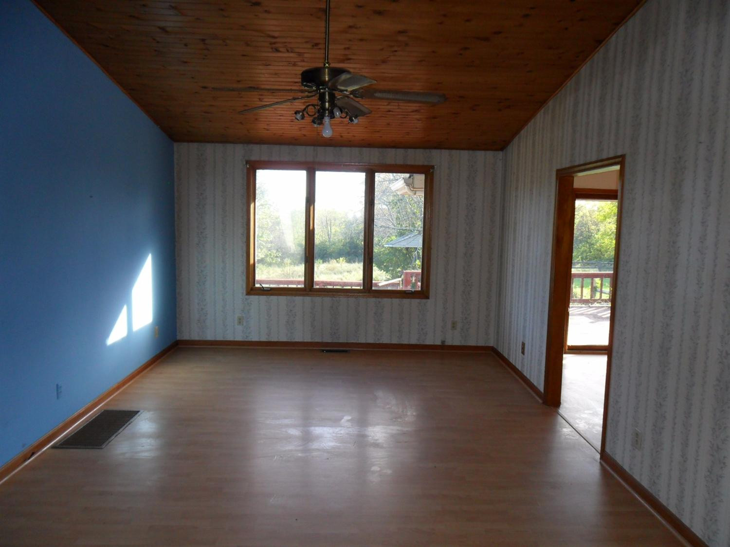 12016 Bowman Road Independence, KY 41051 - Photo 2 of 12