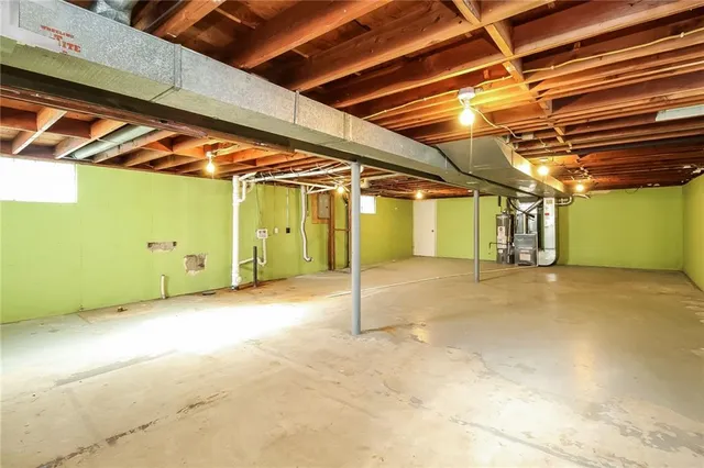 $1,495 | 3812 South James Avenue, Independence, MO 64055