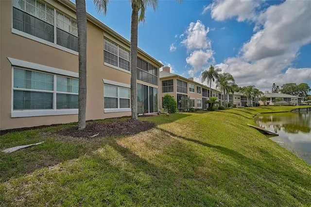 $359,000 | 4215 Caddie Drive East, Unit 101, Bradenton, FL 34203