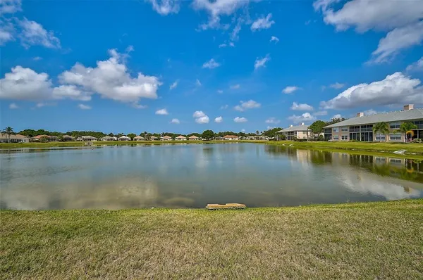$324,900 | 4215 Caddie Drive East, Unit 101, Bradenton, FL 34203