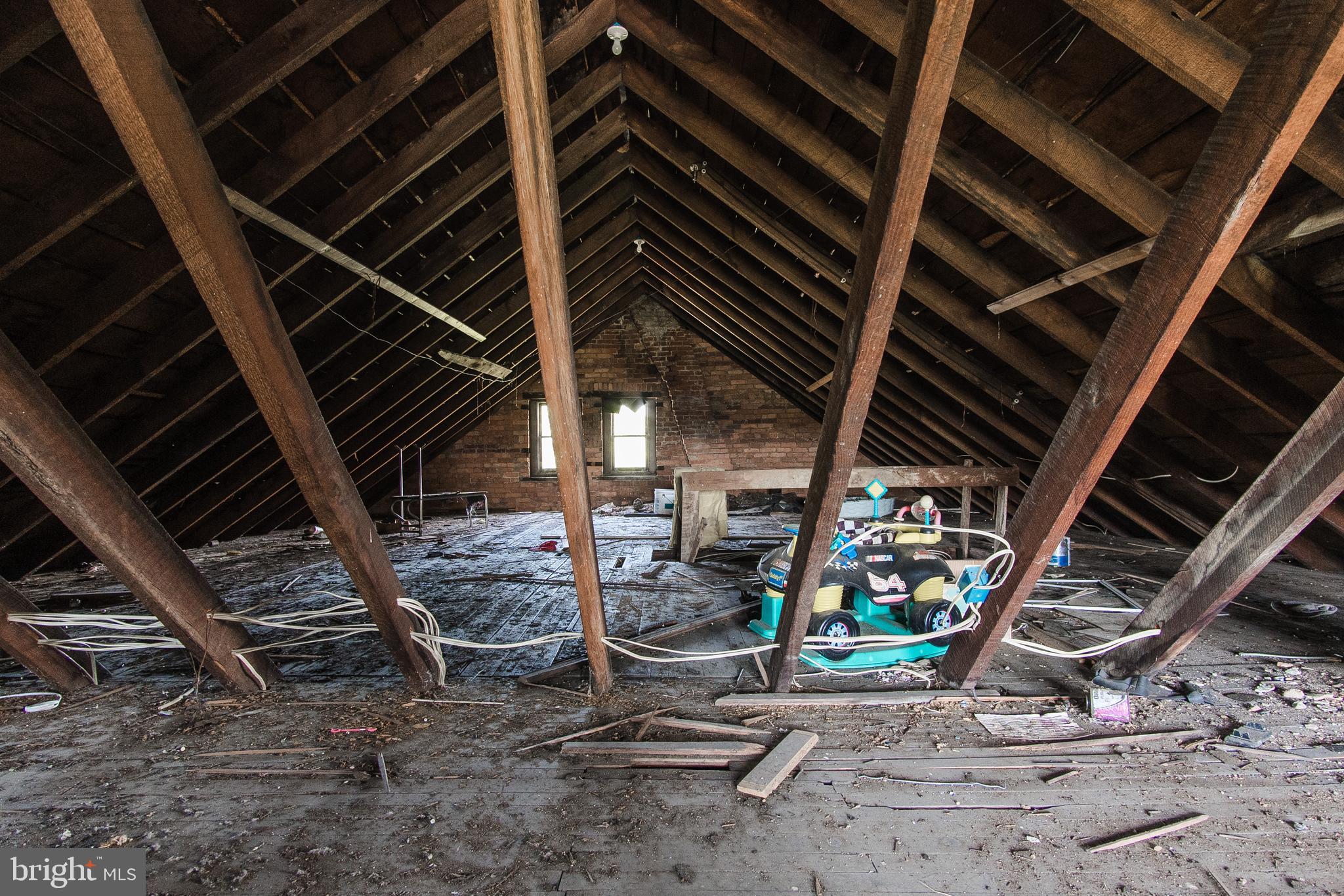 3112 Roderick Road Frederick, MD 21704 - Photo 32 of 66 Attic