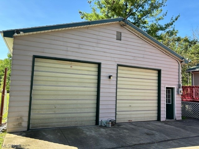 10060 Broadview Road Broadview Heights, OH 44147 - Photo 27 of 32 higher than normal 31x31 garage