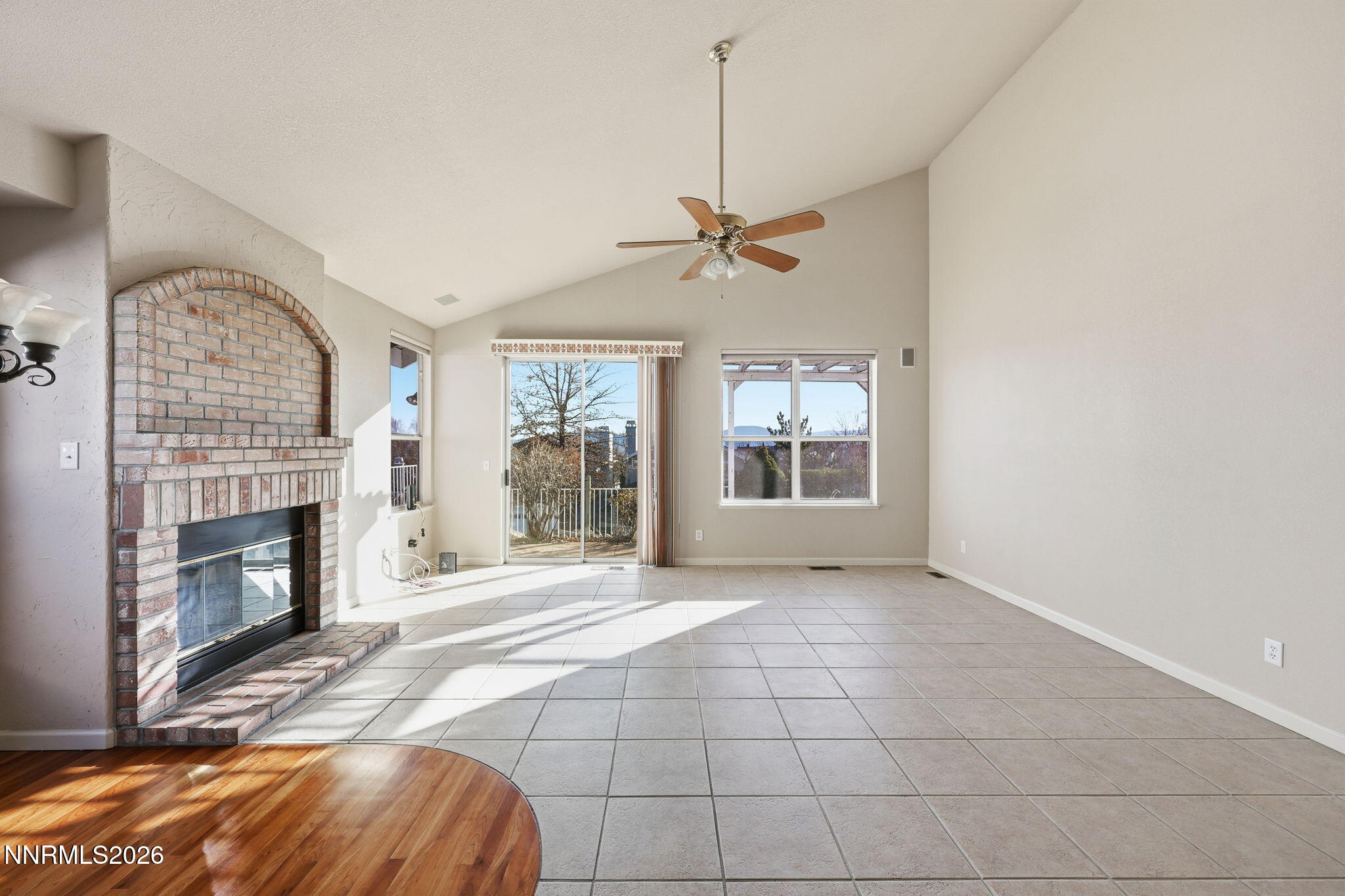 6168 Chaise Court Reno, NV 89519 - Photo 5 of 25 5-web-or-mls-0z9a0893 s h