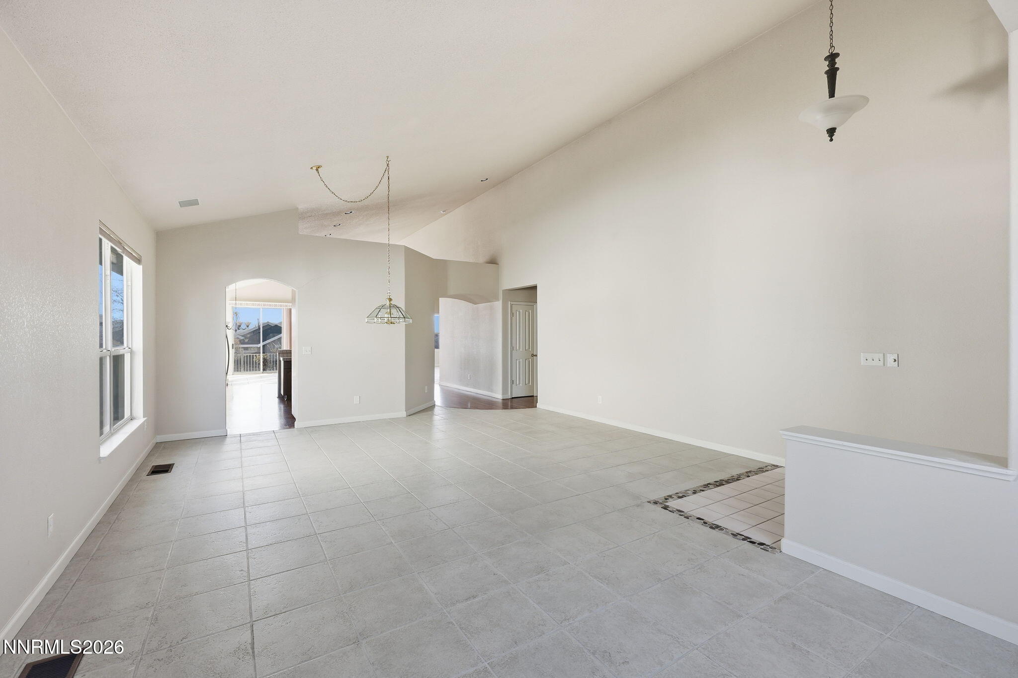 6168 Chaise Court Reno, NV 89519 - Photo 6 of 25 6-web-or-mls-0z9a0848 s h