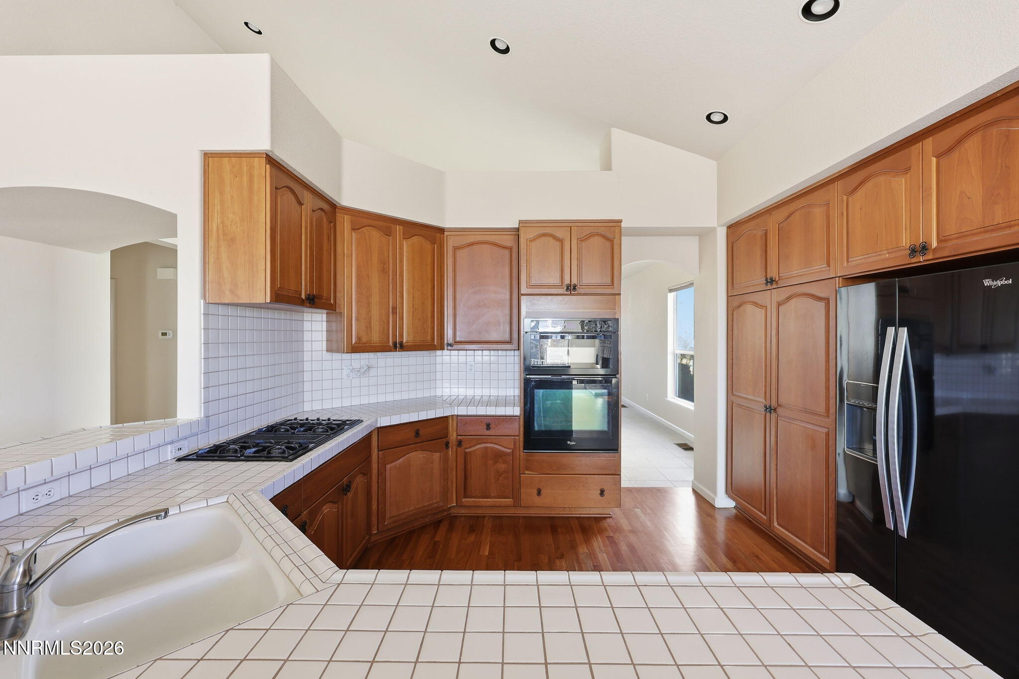 6168 Chaise Court Reno, NV 89519 - Photo 9 of 25 9-web-or-mls-0z9a0905 s h