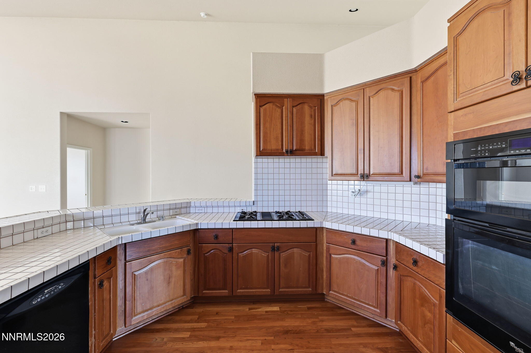 6168 Chaise Court Reno, NV 89519 - Photo 10 of 25 10-web-or-mls-0z9a0911 s h