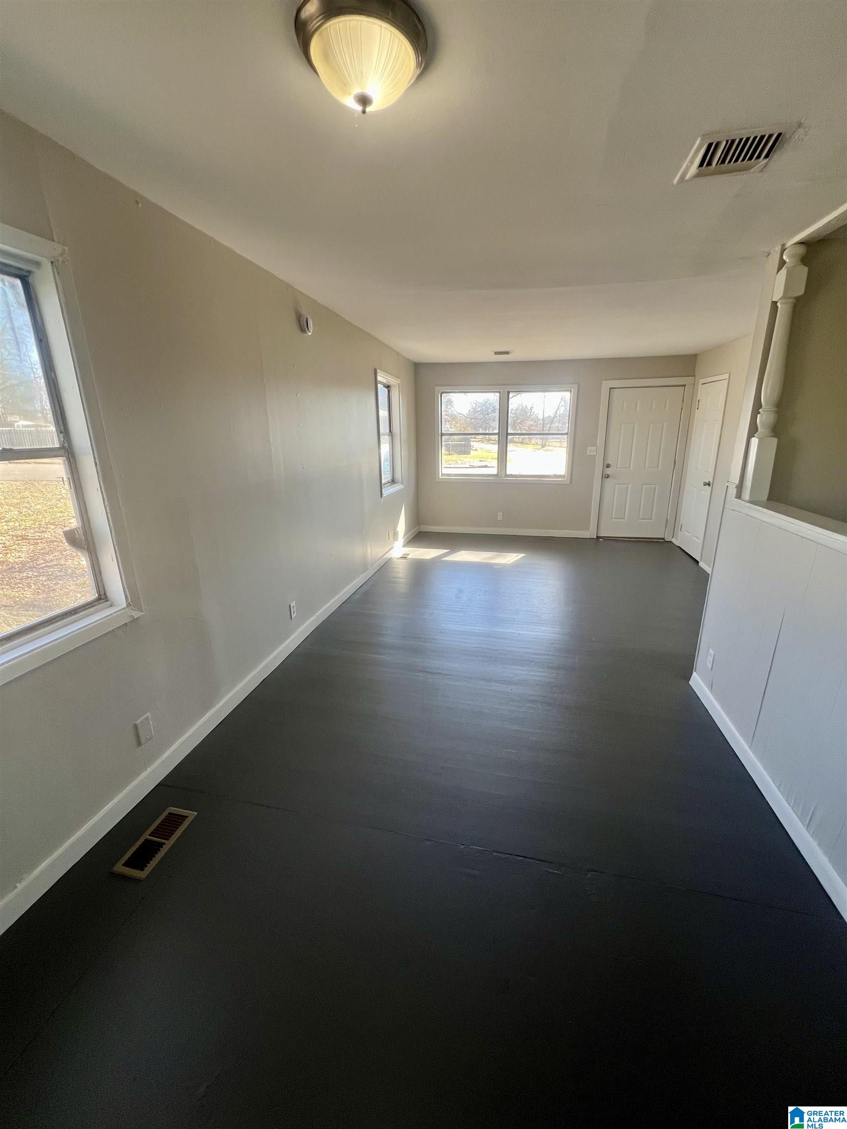2724 Lee Avenue Southwest Birmingham, AL 35211 - Photo 3 of 11