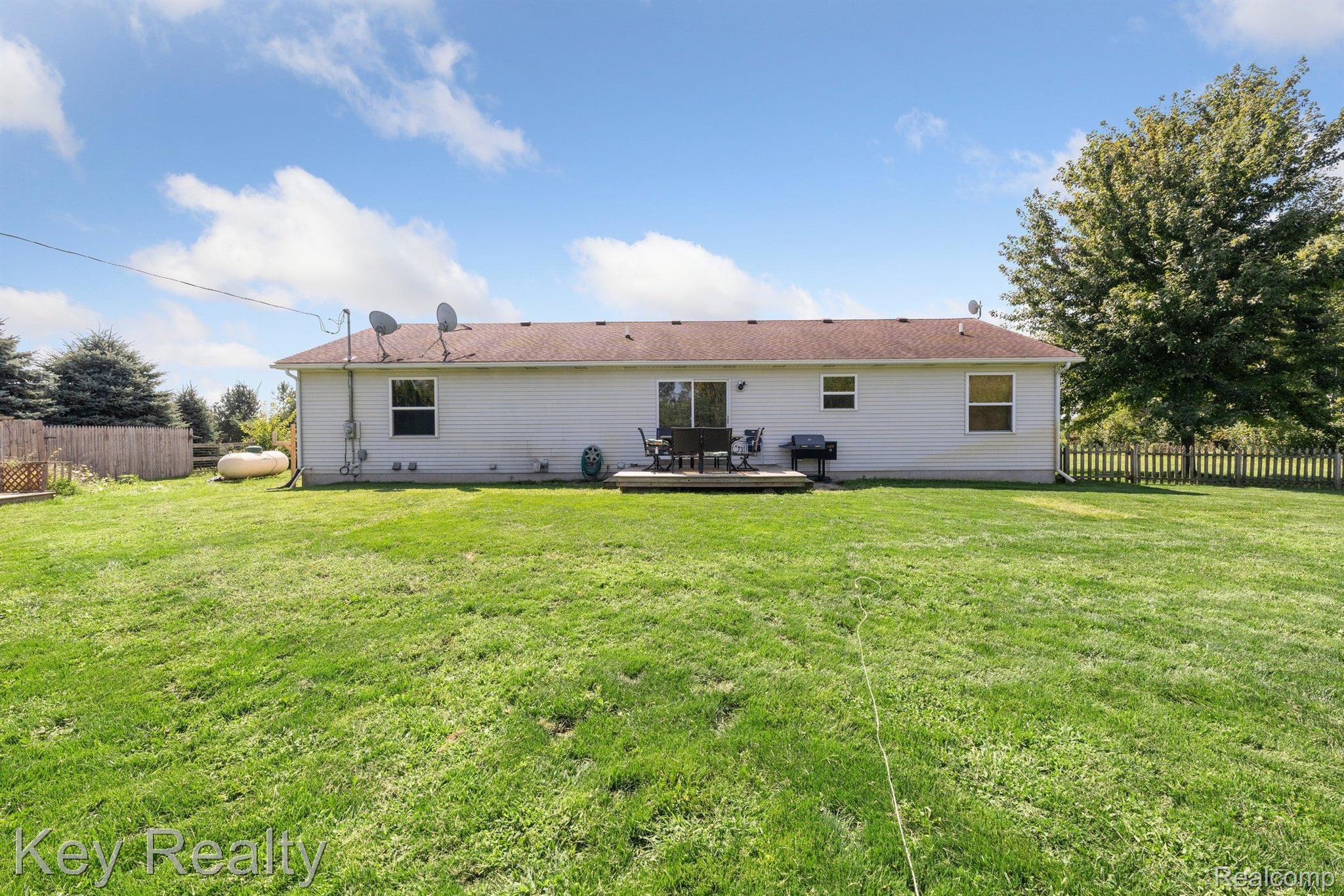 8523 Horn Road Fowlerville, MI 48836 - Photo 22 of 26 Gallery Image 22