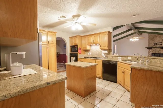 $389,000 | 309 Meandering Way, Del Rio, TX 78840