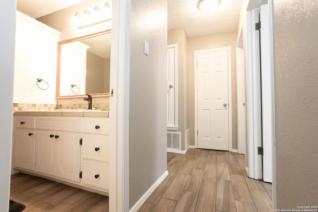 $389,000 | 309 Meandering Way, Del Rio, TX 78840