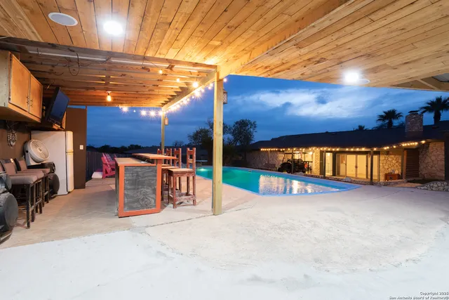 $389,000 | 309 Meandering Way, Del Rio, TX 78840