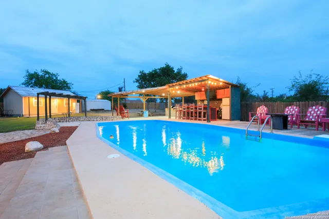 $389,000 | 309 Meandering Way, Del Rio, TX 78840