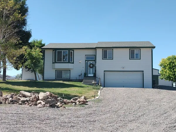 $417,300 | 491 Blakeland Drive, Spring Creek, NV 89815