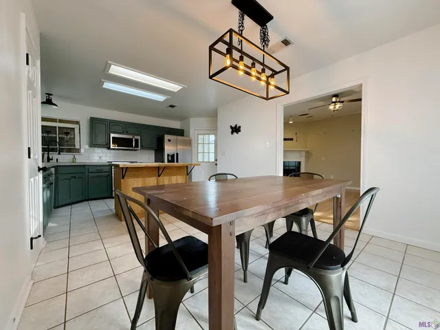 $239,000 | 7605 Recorder Drive, St. George, LA 70817