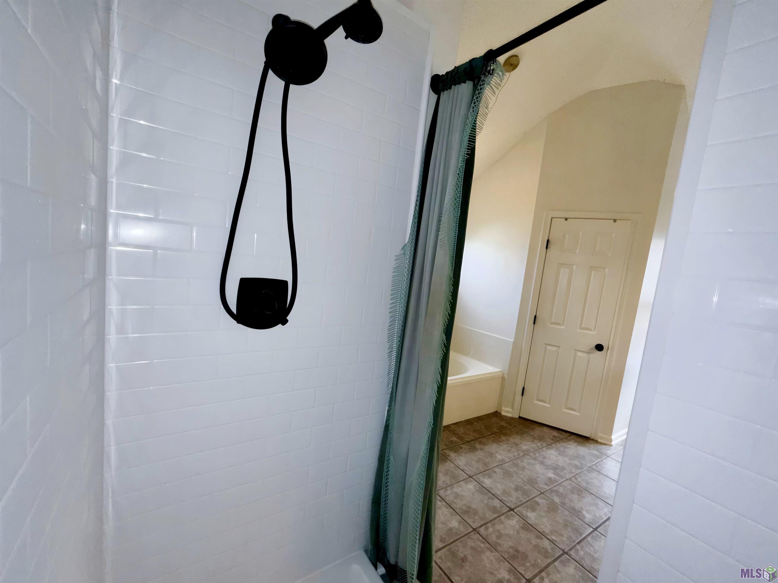 7605 Recorder Drive St. George, LA 70817 - Photo 23 of 44 UPDATED SHOWER