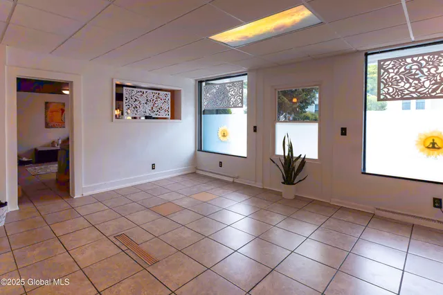 $264,900 | 24 South Main Street, Voorheesville, NY 12186