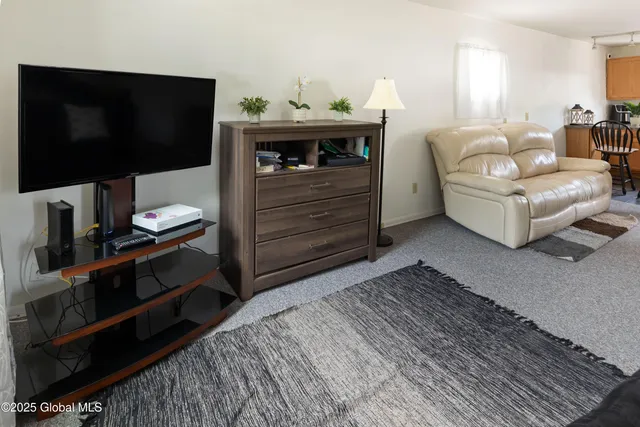 $264,900 | 24 South Main Street, Voorheesville, NY 12186